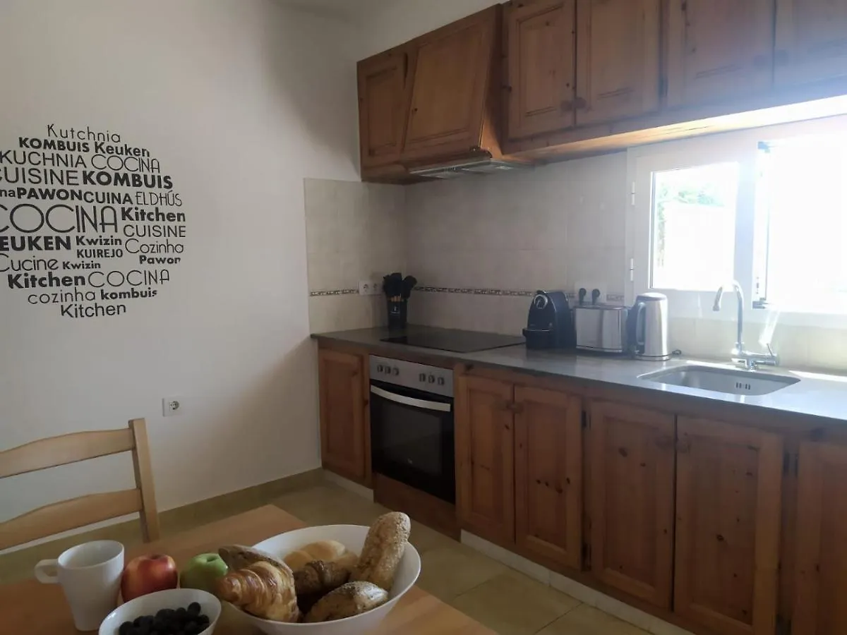 Сasa de vacaciones Hermosa casa con piscina cerca de la playa de Punta Prima Punta Prima