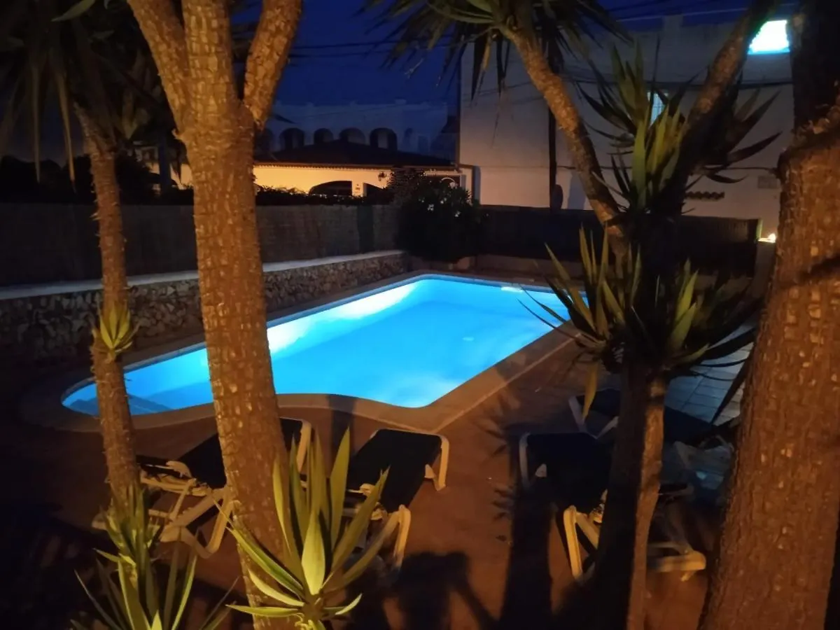 Hermosa Casa Con Piscina Cerca De La Playa De Punta Prima Punta Prima  Prázdninový dům Punta Prima (Menorca)